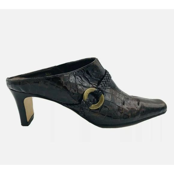 VANELi Brown Patent Leather Mule Shoes Slip On Slides Size 7.5 Kitten Heel Clogs - Picture 9 of 10